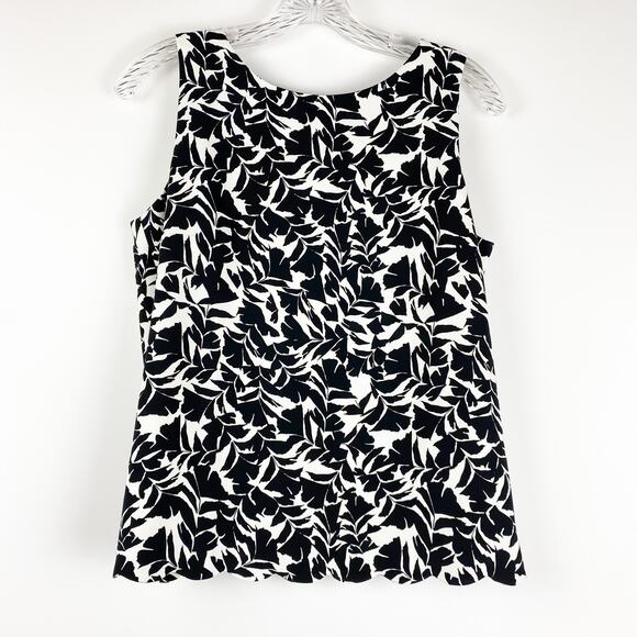 J Crew Scalloped Hem Split Back Floral Sleeveless Blouse  Womens Size XS - Picture 3 of 10